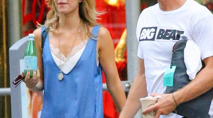 Μπλεξίματα με την ερωτική ζωή διάσημου τραγουδιστή [εικόνες]