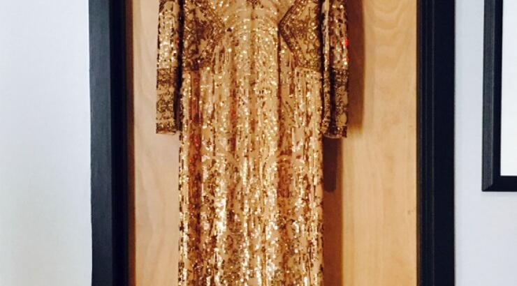 Ποια τραγουδίστρια ξέχασε φόρεμα 11,000 δολαρίων σε ξένο δωμάτιο; [εικόνες]