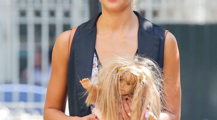 Jessica Alba: Τι δανείζεται από την κόρη της; [εικόνες]