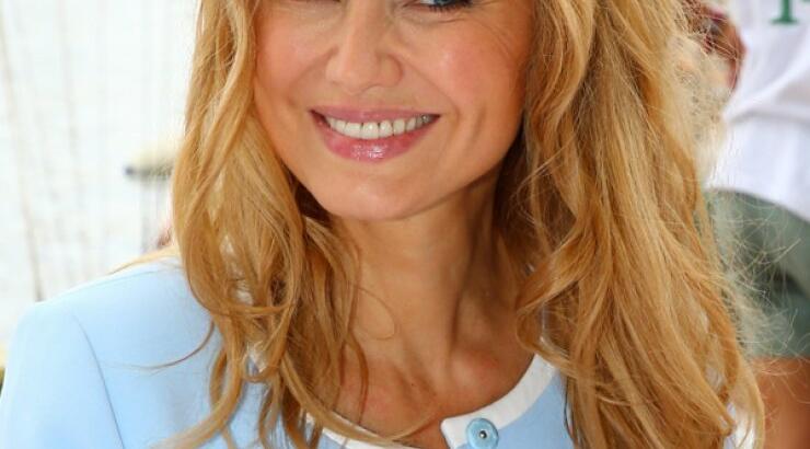 Δείτε πόσο πολύ έχει αλλάξει η σεξοβόμβα Adriana Karembeu [εικόνες]