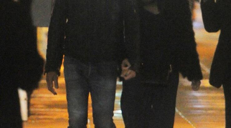 Δείτε τη Sandra Bullock για πρώτη φορά με τον καυτό σύντροφό της [εικόνες]