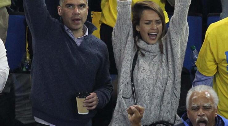 Φανατική οπαδός του μπάσκετ η Jessica Alba [εικόνες]