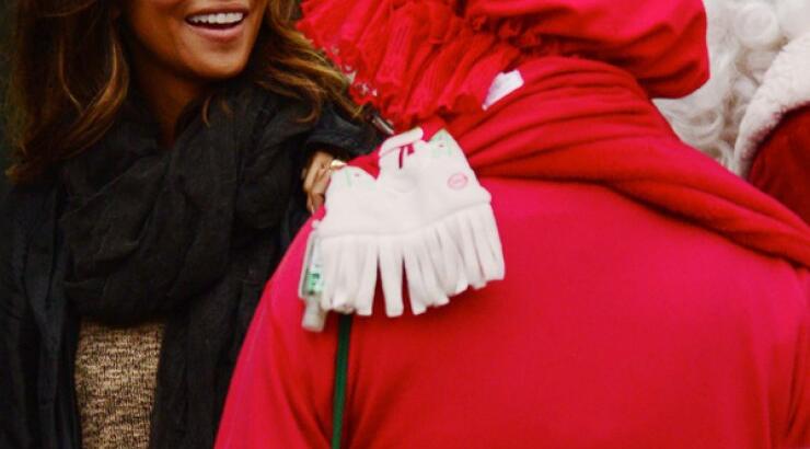 Η συνάντηση της Halle Berry με τον Άγιο Βασίλη [εικόνες]