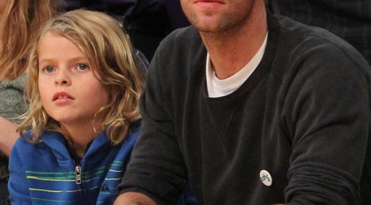 Οι τρυφερές στιγμές διάσημου τραγουδιστή με το γιο του [εικόνες]