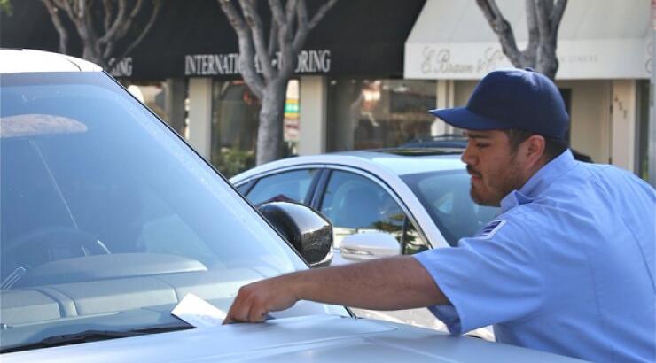 Το πρόστιμο που έλαβε ο Kanye West [εικόνες]