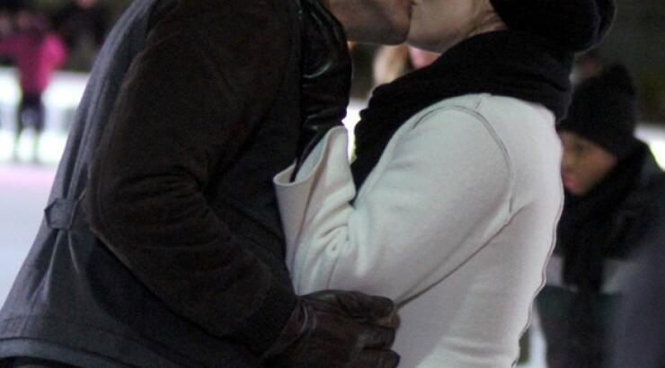 Παθιασμένα φιλιά διάσημης ηθοποιού με νέο σύντροφο [εικόνες]