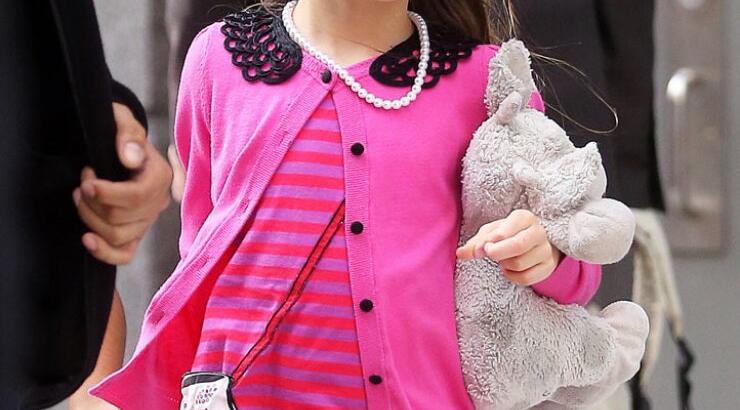 Η Suri Cruise σχεδιάζει τη δική της σειρά ρούχων!
