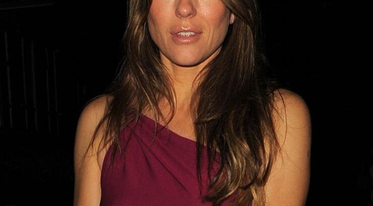 Elizabeth Hurley: Σέξι στα 48