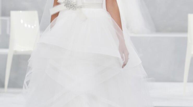 Παραμυθένια νυφικά από την Monique L