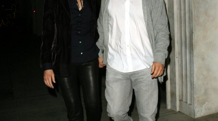 Sharon Stone: Είναι ερωτευμένη; [εικόνες]