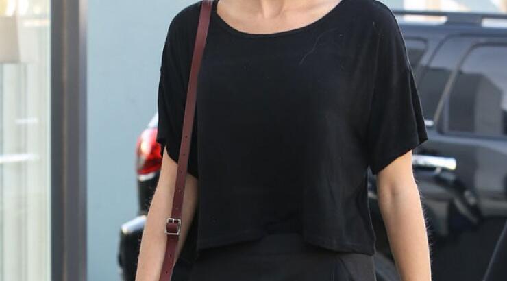 Taylor Swift: Φόρεσε την πιο μίνι φούστα που υπάρχει [εικόνες]