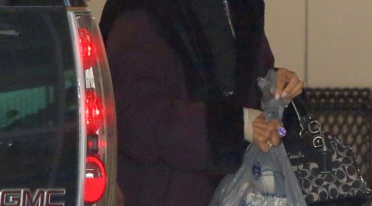 Ποιος είναι ο άνθρωπος που δε φεύγει λεπτό από το πλάι της Bobbi Κristina Brown; [εικόνες]