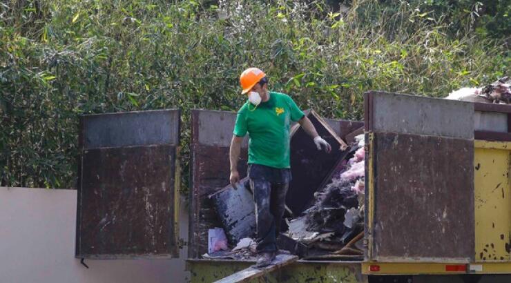 Άρχισε η ανακαίνιση μετά την πυρκαγιά στο σπίτι διάσημου ηθοποιού [εικόνες]