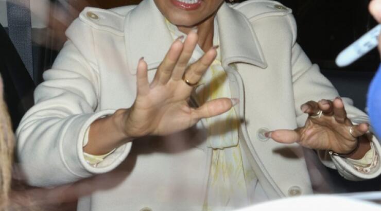 Ποια ηθοποιός νευρίασε με τους θαυμαστές που την περιτρυγύριζαν; [εικόνες]