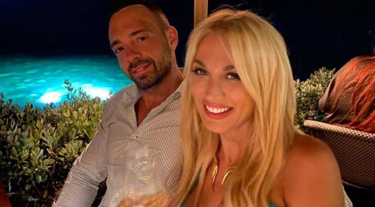 Σπυροπούλου – Σταθοκωστόπουλος: Η επίσημη εικόνα από τον πολιτικό τους γάμο! 