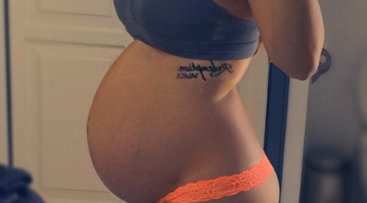 Η πανέμορφη σύντροφος Κύπριου επιχειρηματία 4 μήνες μετά την γέννηση του γιου της απέκτησε κοιλιακούς!