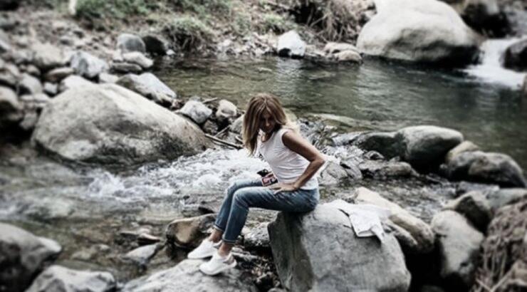 Κύπρια τραγουδίστρια αποκάλυψε πως σπουδάζει φιλολογία!