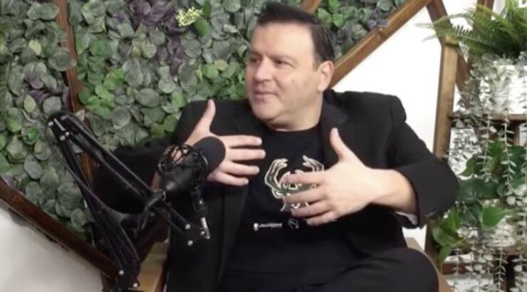 Ο Γιώργος Σταματάρης αποκαλύπτει για τον γιο του: "Εγώ τον μεγαλώνω και νιώθω ευγνώμων"