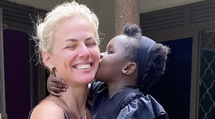 Χριστίνα Κοντοβά: Η γλυκύτατη κόρη της Έιντα είναι μία μικρή fashionista [εικόνες]