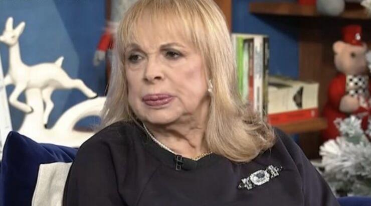 Σοκάρει η Άννα Φόνσου: "Για 5 μήνες έμενα στο νεκροταφείο με τη νεκρή αδερφή μου. Της μίλαγα"