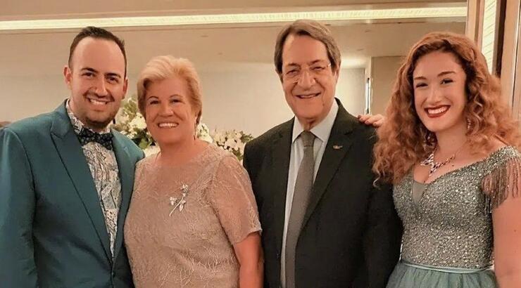 Mαυρίκιος Μαυρίκιου: Η αποκάλυψη που έκανε για το φακελάκι που του έφερε ο Νίκος Αναστασιάδης στο γάμο του