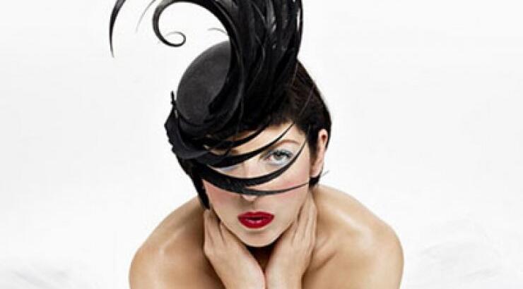 Isabella Blow: Fashion Galore!