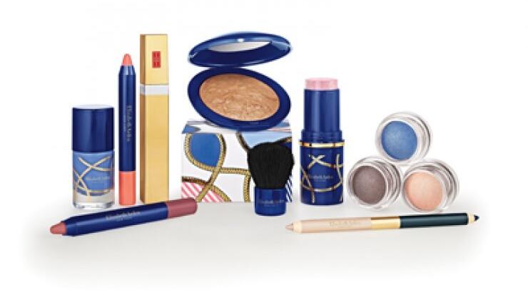 Η Elizabeth Arden παρουσιάζει τη καλοκαιρινή σειρά μακιαγιάζ