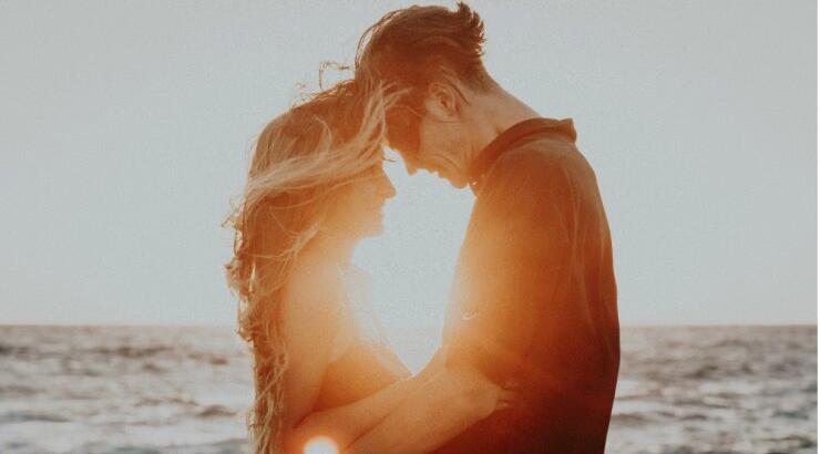 4 λόγοι που διαταράσσεται η επικοινωνία ανάμεσα στο ζευγάρι και τι πρέπει να κάνουμε