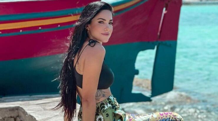 Τάνια Γέραλη:  Το sun-kissed μακιγιάζ της με πορτοκαλί σκιά και πώς να το πετύχεις