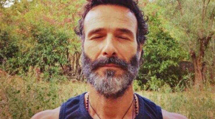 Θανάσης Ευθυμιάδης: Το παράξενο βίντεο που ανήρτησε και έγινε αμέσως viral