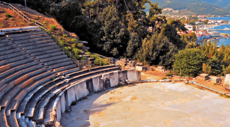 Τροχαίο ατύχημα για τέσσερις αγαπημένους Έλληνες ηθοποιούς κατά την περιοδεία τους στη Θάσο!