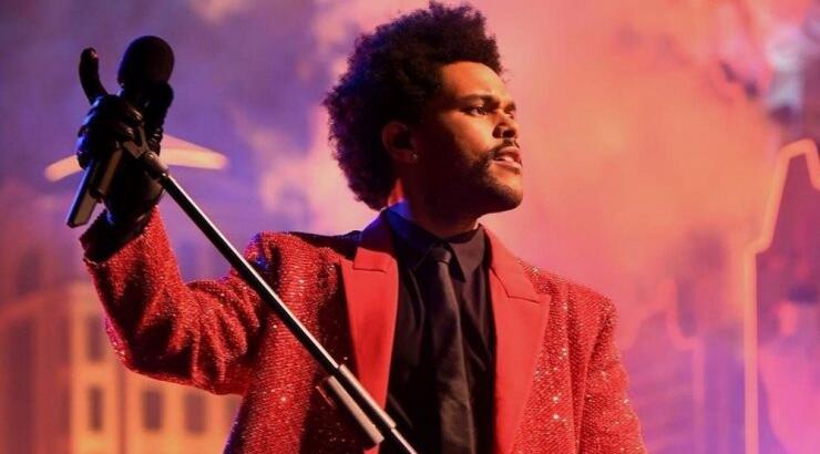 Υπερθέαμα και φέτος το ημίχρονο του "Super Bowl" με τον "The Weeknd" [εικόνες & βίντεο]