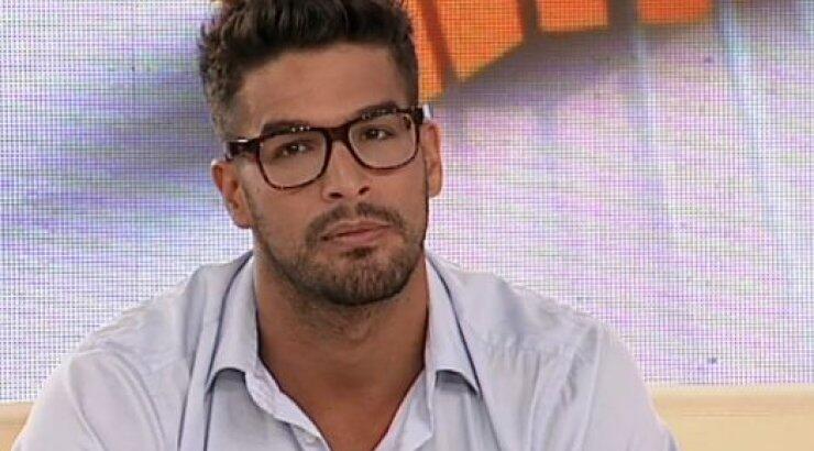 Ν.Αναδιώτης: Ζήτησε €450 τη βραδιά για να εμφανίζεται σε show!