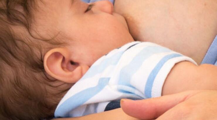 Η "Συμμετοχή" στηρίζει τις νέες μητέρες με τον ταυτόχρονο θηλασμό