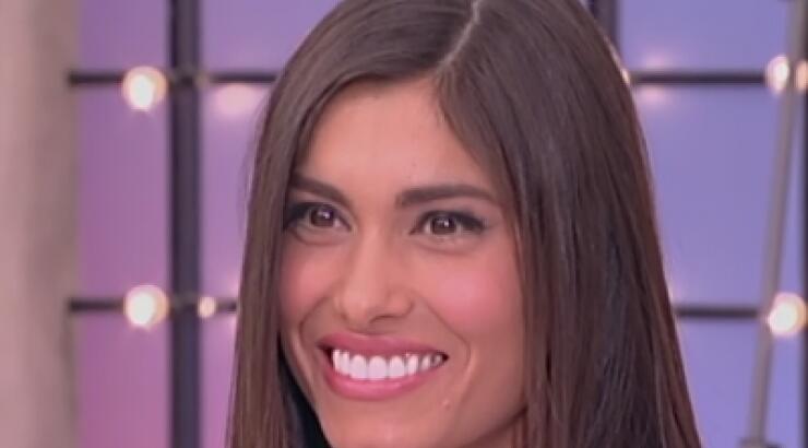 Θ. Απέργη: Η απάντησή της στα αρνητικά σχόλια για τα δόντια και το χαμόγελό της!