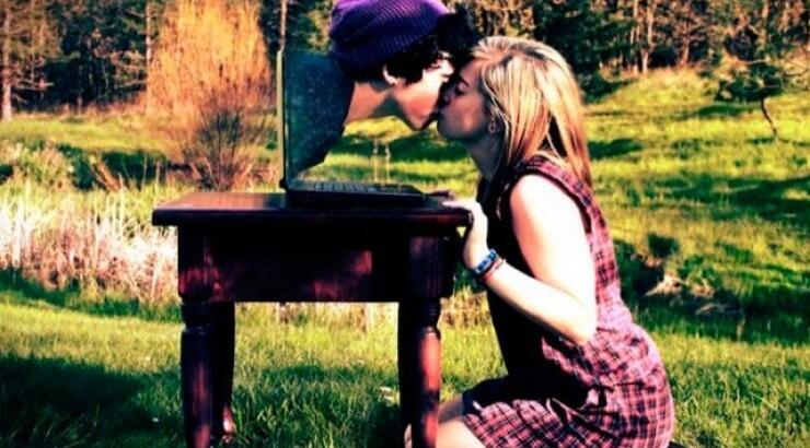 Σχέση από απόσταση: Μερικά tips για να μείνετε... ενωμένοι  