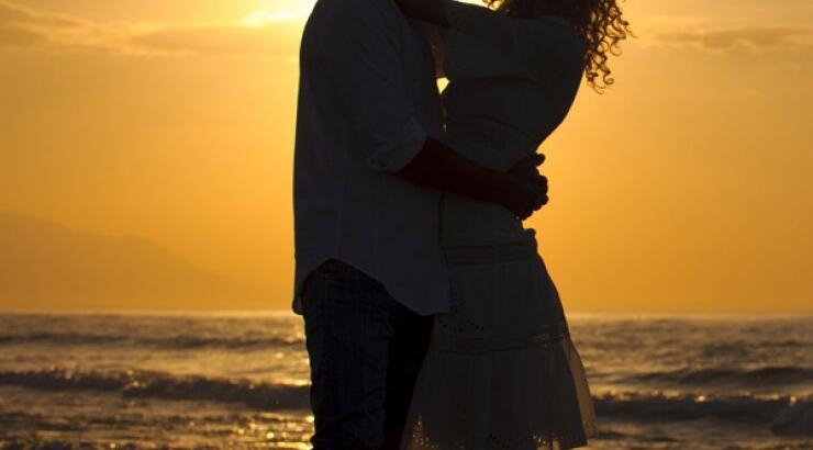 Τι μας ελκύει στο αντίθετο φύλο;