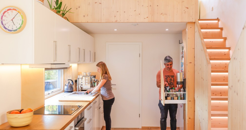 Ένα ”tiny house” που κάνει τη ζωή σε μικροσκοπικό σπίτι να μοιάζει με αναβάθμιση