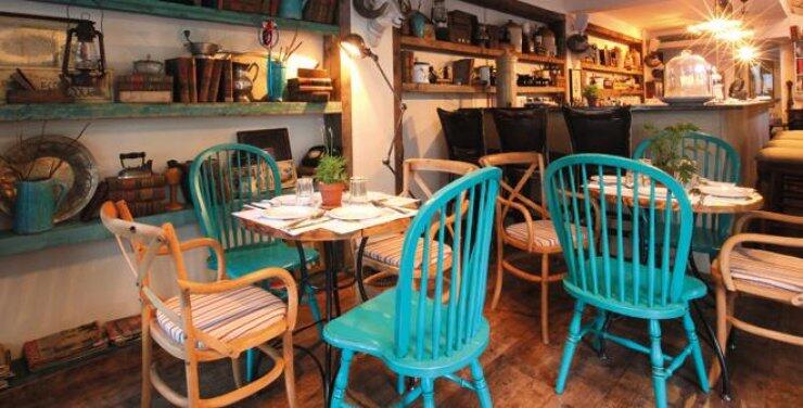 Κριτική: Δυόσμος και Κανέλλα Kitchen Βar