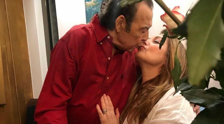 Τόλης Βοσκόπουλος - Άντζελα Γκερέκου: Μας άνοιξαν την πόρτα του εντυπωσιακού τους σπιτιού [εικόνες]