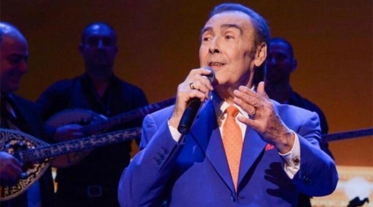 Δύσκολες ώρες για τον Τόλη Βοσκόπουλο