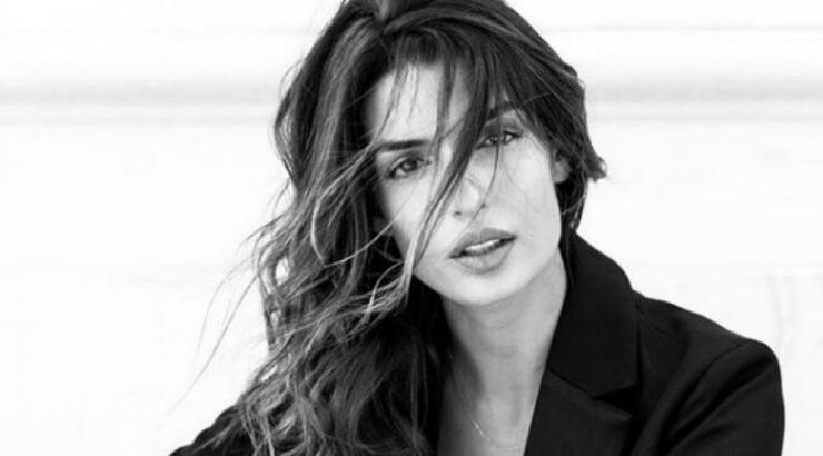 Τόνια Σωτηροπούλου: Μας έβαλε στην υπέροχη τραπεζαρία του σπιτιού της με τον Κωστή Μαραβέγια!