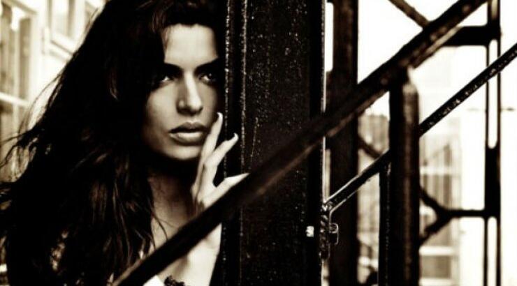 Single again η Τόνια Σωτηροπούλου