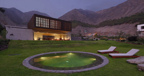 Αυτό είναι ένα σπίτι που… εν μέρει αιωρείται!