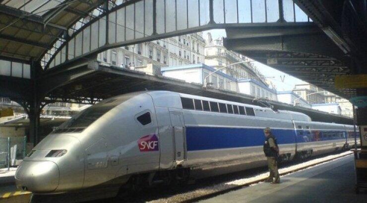Γαλλία: Παρήγγειλαν 2 χιλ. τρένα αλλά... δεν χωράνε 