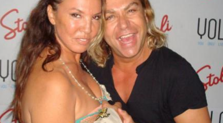 Ο Τρύφωνας Σαμαράς ξευτιλίζει δημόσια τη Βάνα Μπάρμπα!