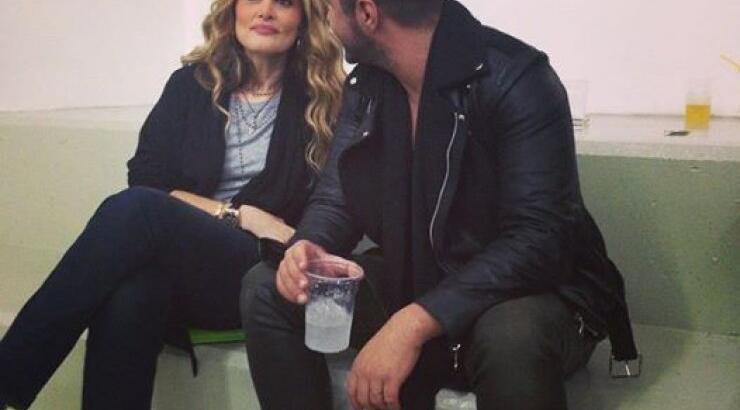 Νατάσα Θεοδωρίδου και Γιώργος Τσαλίκης backstage στο Super Christmas Concert