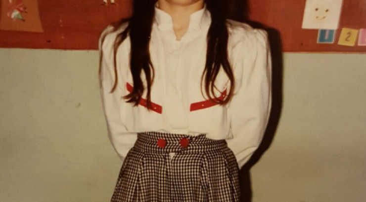 Ποια Ελληνίδα παρουσιάστρια είναι το κοριτσάκι στη φωτογραφία;