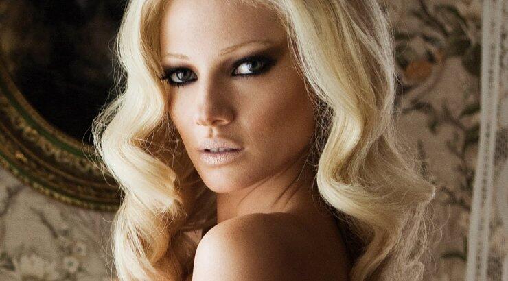 Οι φωτογραφίες της Τζούλιας Αλεξανδράτου που σοκάρουν. Τα υπερβολικά αδύνατα πόδια και ο κίνδυνος της ανορεξίας