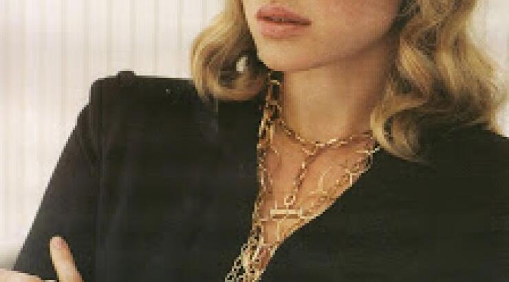 Η Τζούλια Αλεξανδράτου όπως δεν την έχεις ξαναδεί